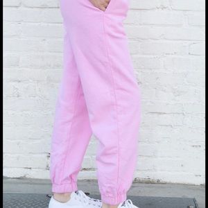 Brandy Melville bubblegum pink rosa sweatpants